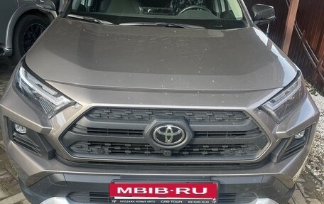 Toyota RAV4, 2025 год, 3 900 000 рублей, 6 фотография