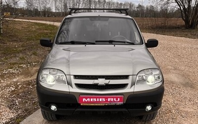 Chevrolet Niva I рестайлинг, 2010 год, 480 000 рублей, 1 фотография