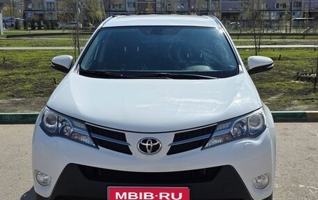 Toyota RAV4, 2015 год, 2 350 000 рублей, 1 фотография