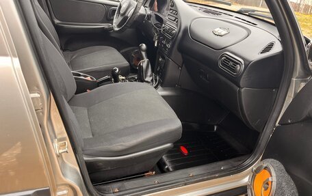 Chevrolet Niva I рестайлинг, 2010 год, 480 000 рублей, 6 фотография