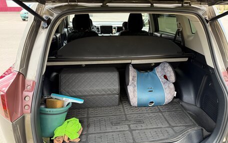 Toyota RAV4, 2014 год, 1 990 000 рублей, 9 фотография