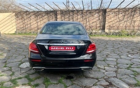 Mercedes-Benz E-Класс, 2017 год, 3 300 000 рублей, 3 фотография