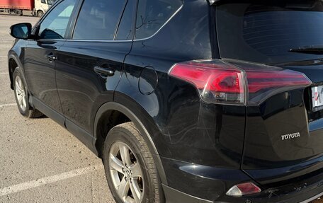 Toyota RAV4, 2018 год, 2 000 000 рублей, 18 фотография