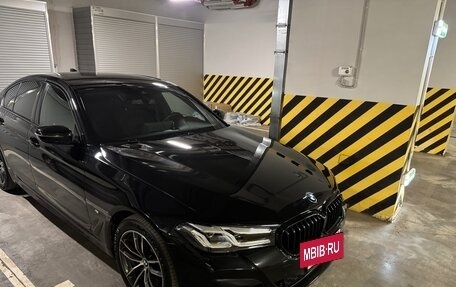 BMW 5 серия, 2021 год, 5 250 000 рублей, 2 фотография