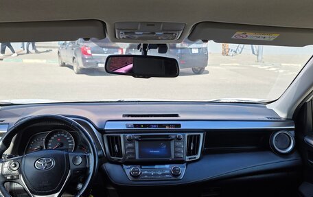 Toyota RAV4, 2015 год, 2 350 000 рублей, 13 фотография