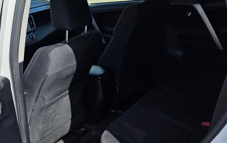 Toyota RAV4, 2015 год, 2 350 000 рублей, 11 фотография