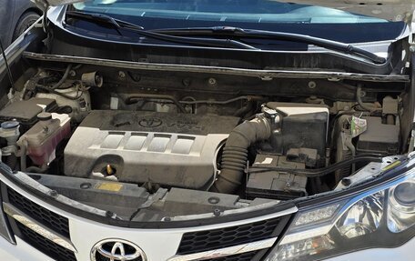 Toyota RAV4, 2015 год, 2 350 000 рублей, 17 фотография