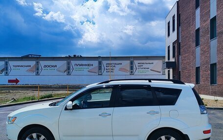 Mitsubishi Outlander III рестайлинг 3, 2011 год, 1 200 000 рублей, 4 фотография
