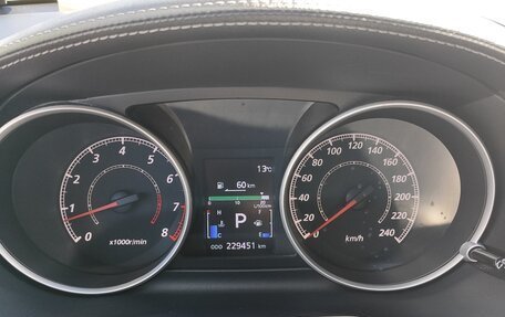 Mitsubishi Outlander III рестайлинг 3, 2011 год, 1 200 000 рублей, 10 фотография