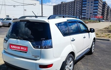 Mitsubishi Outlander III рестайлинг 3, 2011 год, 1 200 000 рублей, 5 фотография