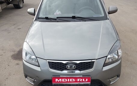 KIA Rio II, 2011 год, 620 000 рублей, 1 фотография