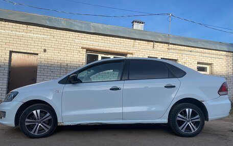 Volkswagen Polo VI (EU Market), 2018 год, 550 000 рублей, 2 фотография