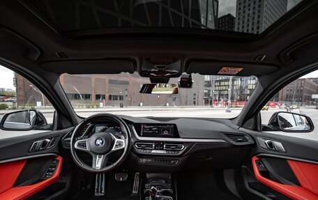 BMW 1 серия, 2021 год, 4 600 000 рублей, 21 фотография