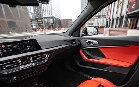 BMW 1 серия, 2021 год, 4 600 000 рублей, 24 фотография