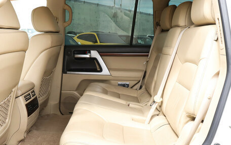 Toyota Land Cruiser 200, 2016 год, 5 400 000 рублей, 10 фотография