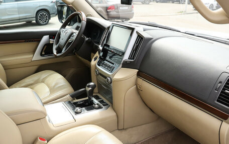 Toyota Land Cruiser 200, 2016 год, 5 400 000 рублей, 9 фотография