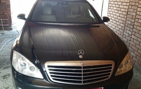 Mercedes-Benz S-Класс, 2007 год, 1 350 000 рублей, 1 фотография