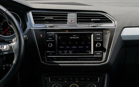 Volkswagen Tiguan II, 2017 год, 2 100 000 рублей, 11 фотография