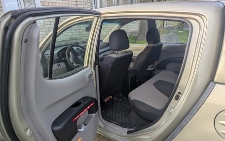 Mitsubishi L200 IV рестайлинг, 2011 год, 1 000 000 рублей, 7 фотография