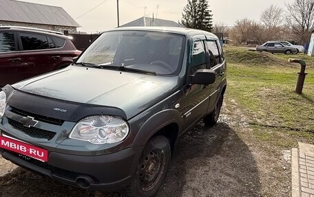 Chevrolet Niva I рестайлинг, 2012 год, 450 000 рублей, 5 фотография