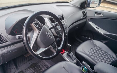 Hyundai Solaris II рестайлинг, 2015 год, 1 140 000 рублей, 7 фотография