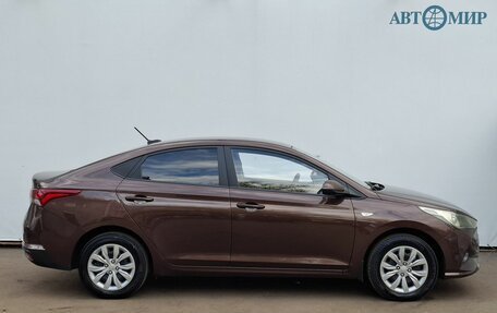 Hyundai Solaris II рестайлинг, 2021 год, 1 600 000 рублей, 4 фотография