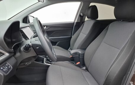 Hyundai Solaris II рестайлинг, 2021 год, 1 600 000 рублей, 10 фотография