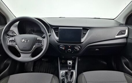 Hyundai Solaris II рестайлинг, 2021 год, 1 600 000 рублей, 12 фотография