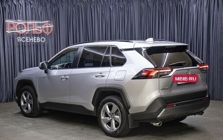 Toyota RAV4, 2020 год, 3 198 000 рублей, 7 фотография