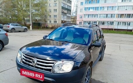 Renault Duster I рестайлинг, 2014 год, 850 000 рублей, 2 фотография