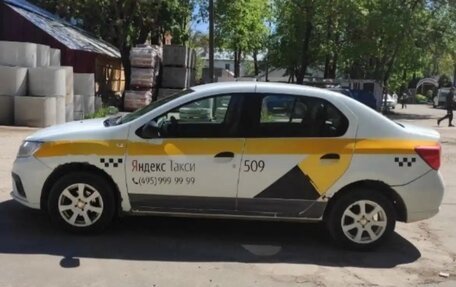 Renault Logan II, 2018 год, 350 000 рублей, 3 фотография