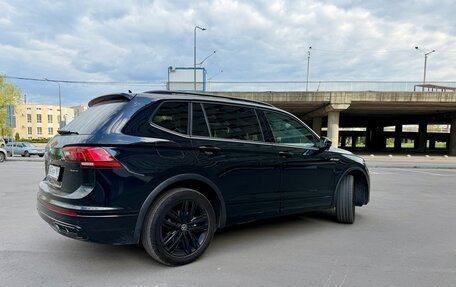 Volkswagen Tiguan II, 2021 год, 3 790 000 рублей, 5 фотография