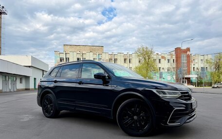 Volkswagen Tiguan II, 2021 год, 3 790 000 рублей, 6 фотография
