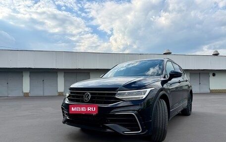 Volkswagen Tiguan II, 2021 год, 3 790 000 рублей, 2 фотография