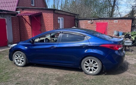 Hyundai Elantra V, 2011 год, 1 000 000 рублей, 4 фотография