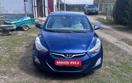 Hyundai Elantra V, 2011 год, 1 000 000 рублей, 2 фотография