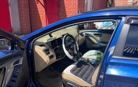 Hyundai Elantra V, 2011 год, 1 000 000 рублей, 16 фотография