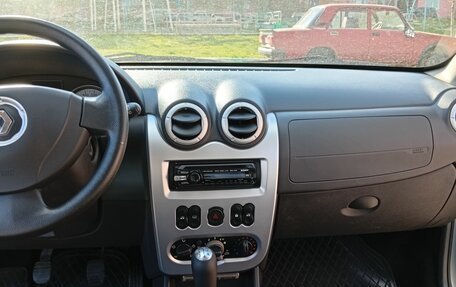 Renault Sandero I, 2010 год, 750 000 рублей, 4 фотография