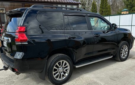 Toyota Land Cruiser Prado 150 рестайлинг 2, 2017 год, 4 000 000 рублей, 4 фотография