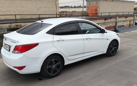 Hyundai Solaris II рестайлинг, 2015 год, 910 000 рублей, 16 фотография