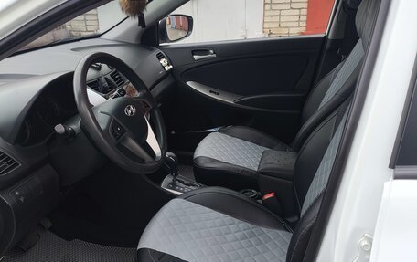 Hyundai Solaris II рестайлинг, 2015 год, 910 000 рублей, 15 фотография