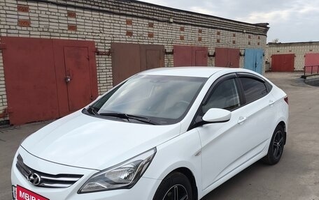 Hyundai Solaris II рестайлинг, 2015 год, 910 000 рублей, 8 фотография