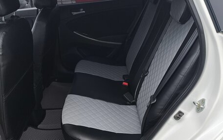 Hyundai Solaris II рестайлинг, 2015 год, 910 000 рублей, 20 фотография