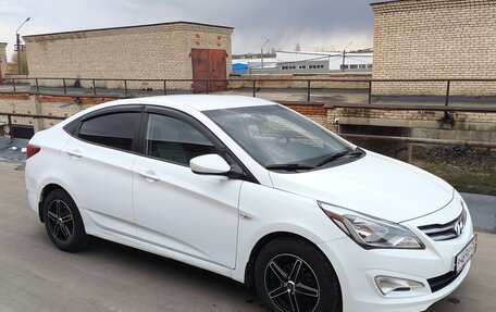 Hyundai Solaris II рестайлинг, 2015 год, 910 000 рублей, 17 фотография
