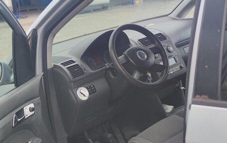 Volkswagen Touran III, 2003 год, 365 000 рублей, 7 фотография