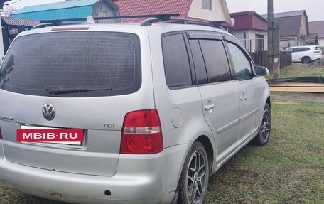 Volkswagen Touran III, 2003 год, 365 000 рублей, 4 фотография