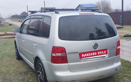 Volkswagen Touran III, 2003 год, 365 000 рублей, 5 фотография