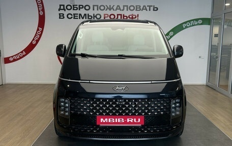 Hyundai Staria, 2022 год, 4 990 000 рублей, 2 фотография