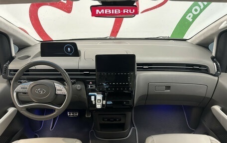 Hyundai Staria, 2022 год, 4 990 000 рублей, 12 фотография