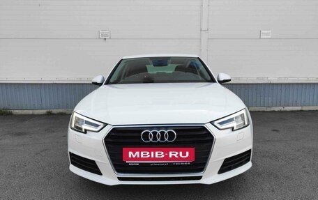 Audi A4, 2018 год, 1 985 000 рублей, 3 фотография